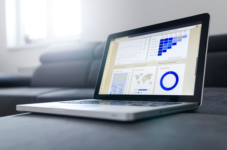 Painel de dados num monitor